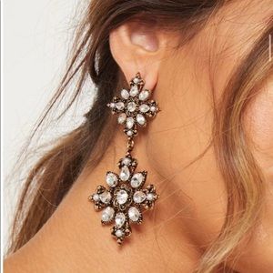 PLT antique gold droop earring